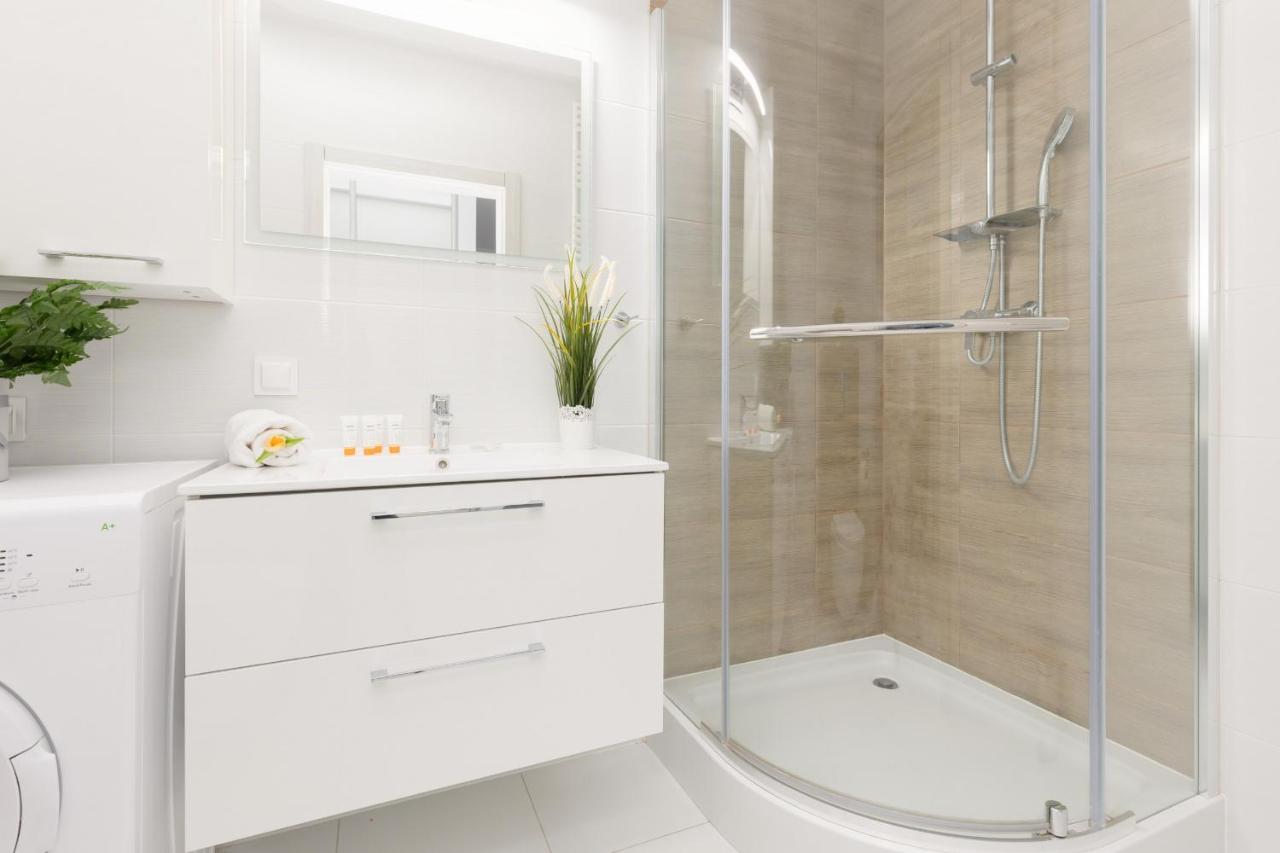 Warsaw Ulrychów Apartment with Parking by Renters Zewnętrze zdjęcie
