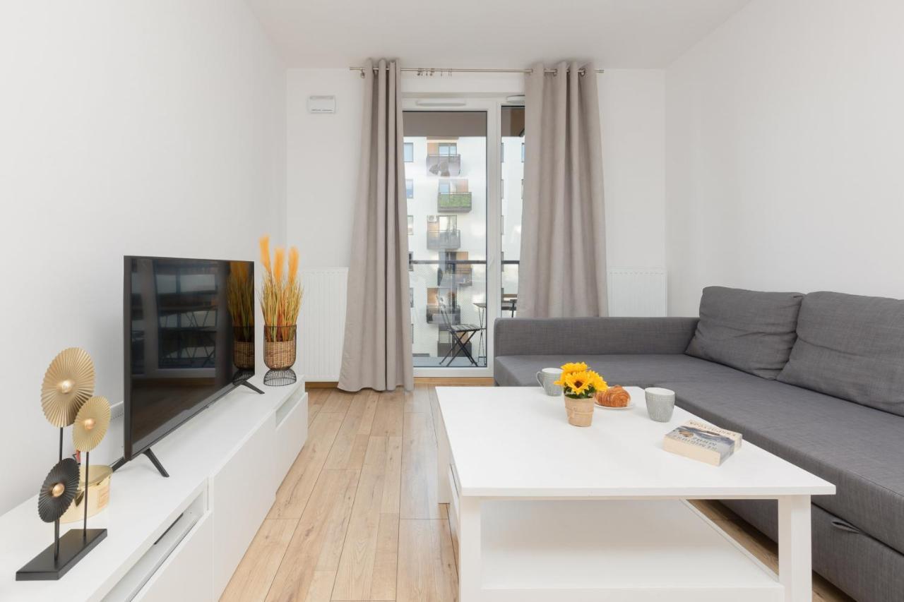 Warsaw Ulrychów Apartment with Parking by Renters Zewnętrze zdjęcie