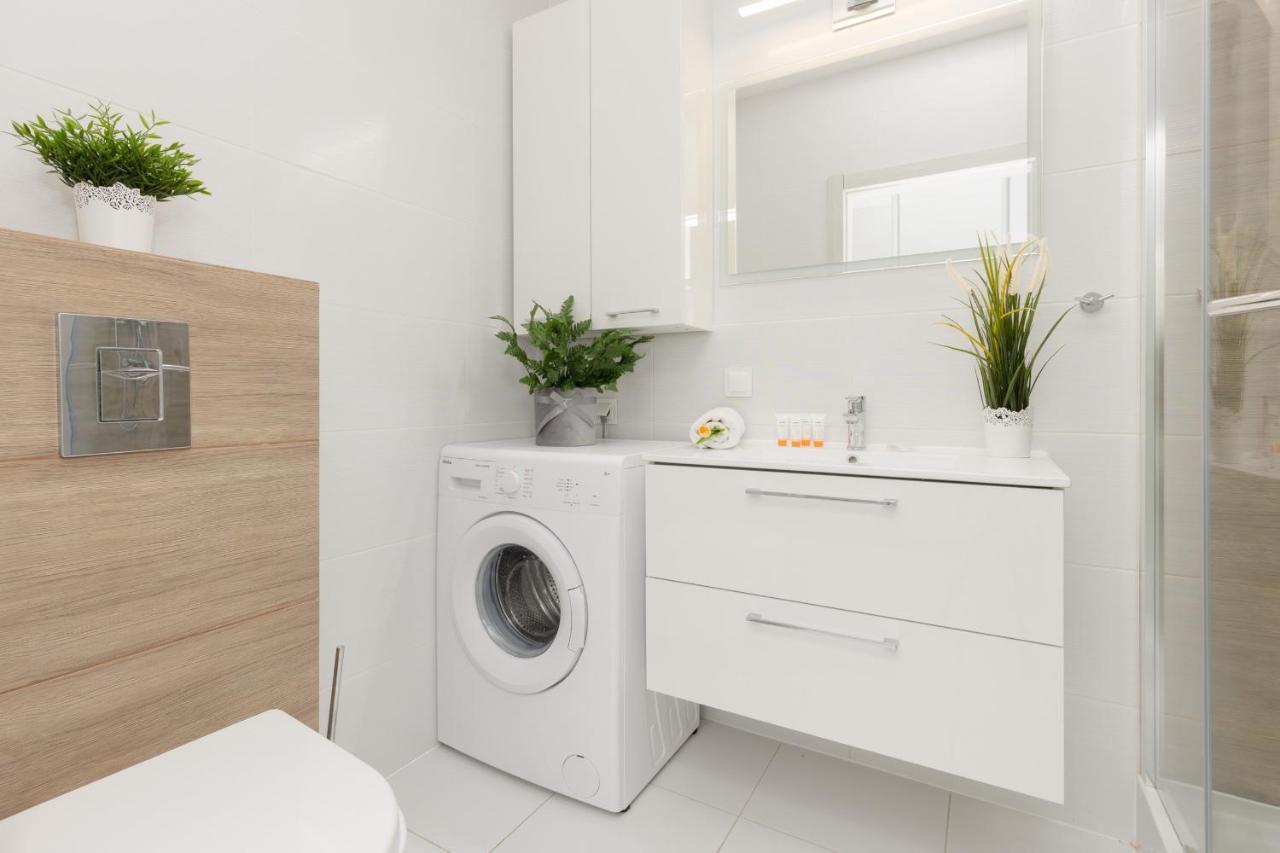 Warsaw Ulrychów Apartment with Parking by Renters Zewnętrze zdjęcie